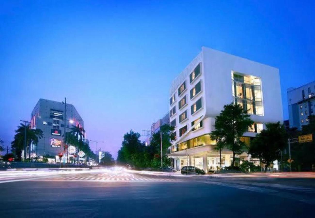 Maxone Premier Melawai Hotel Джакарта Екстериор снимка